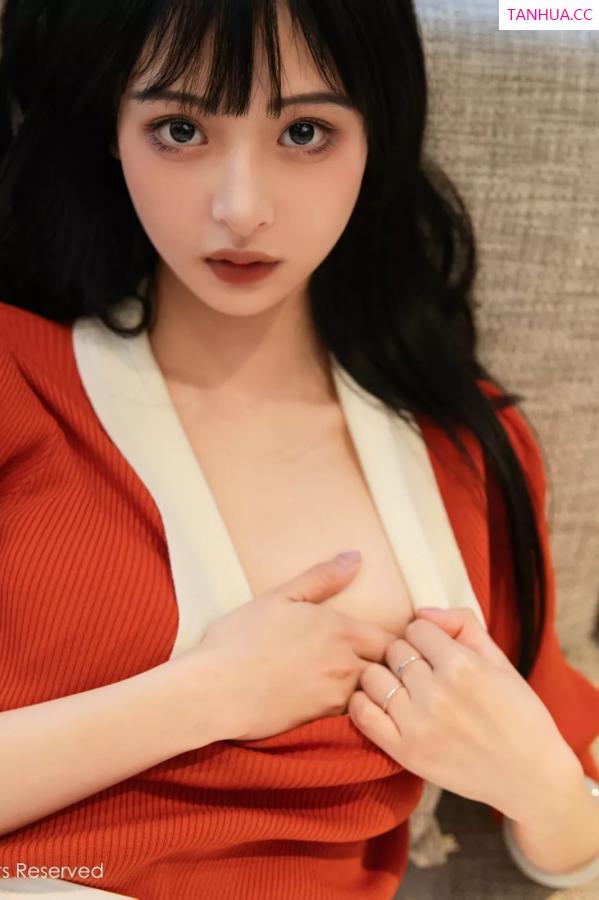  [XiuRen]高清写真图 2025.05.08 No.10247 茂木希子 橙色T恤第31张图片